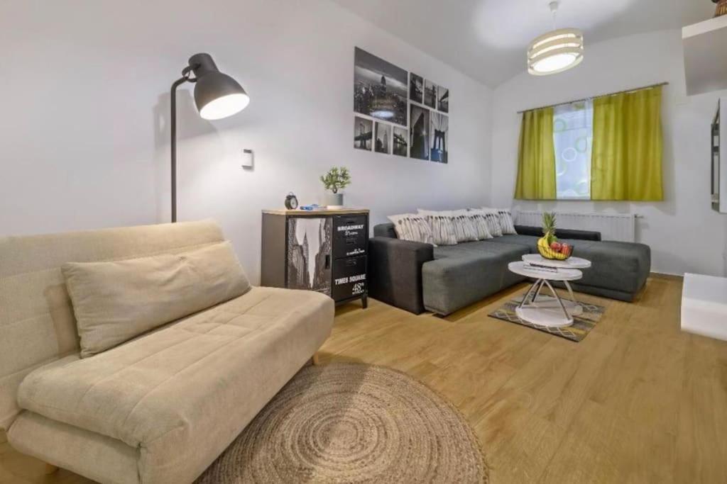One Downtown Apartment Zagreb Exterior photo